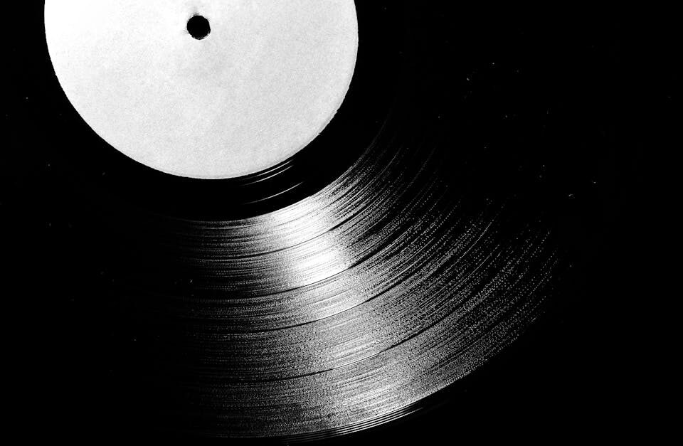 discover what a disc prosthesis is, how it works, and its benefits for treating spinal disc problems. learn about types, procedures, and recovery in our comprehensive guide to artificial disc replacement.