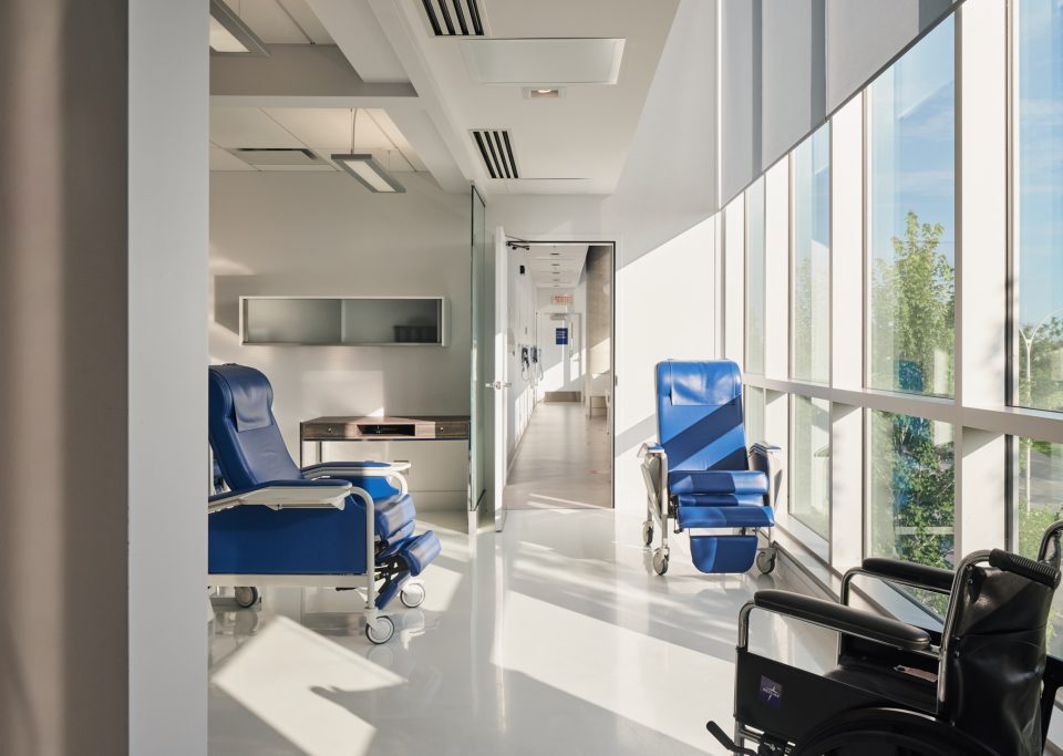 discover advanced spine solutions in brossard. our clinic offers expert care and personalized treatments for back and spine health. book your appointment with specialized professionals today.